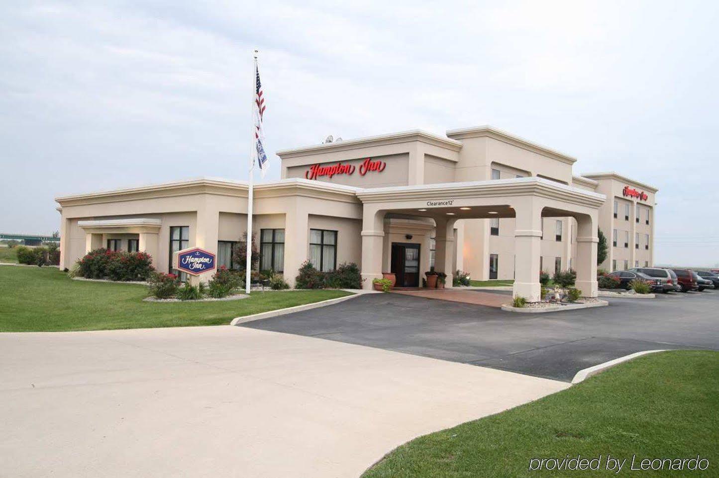 Hampton Inn By Hilton Litchfield Exteriör bild
