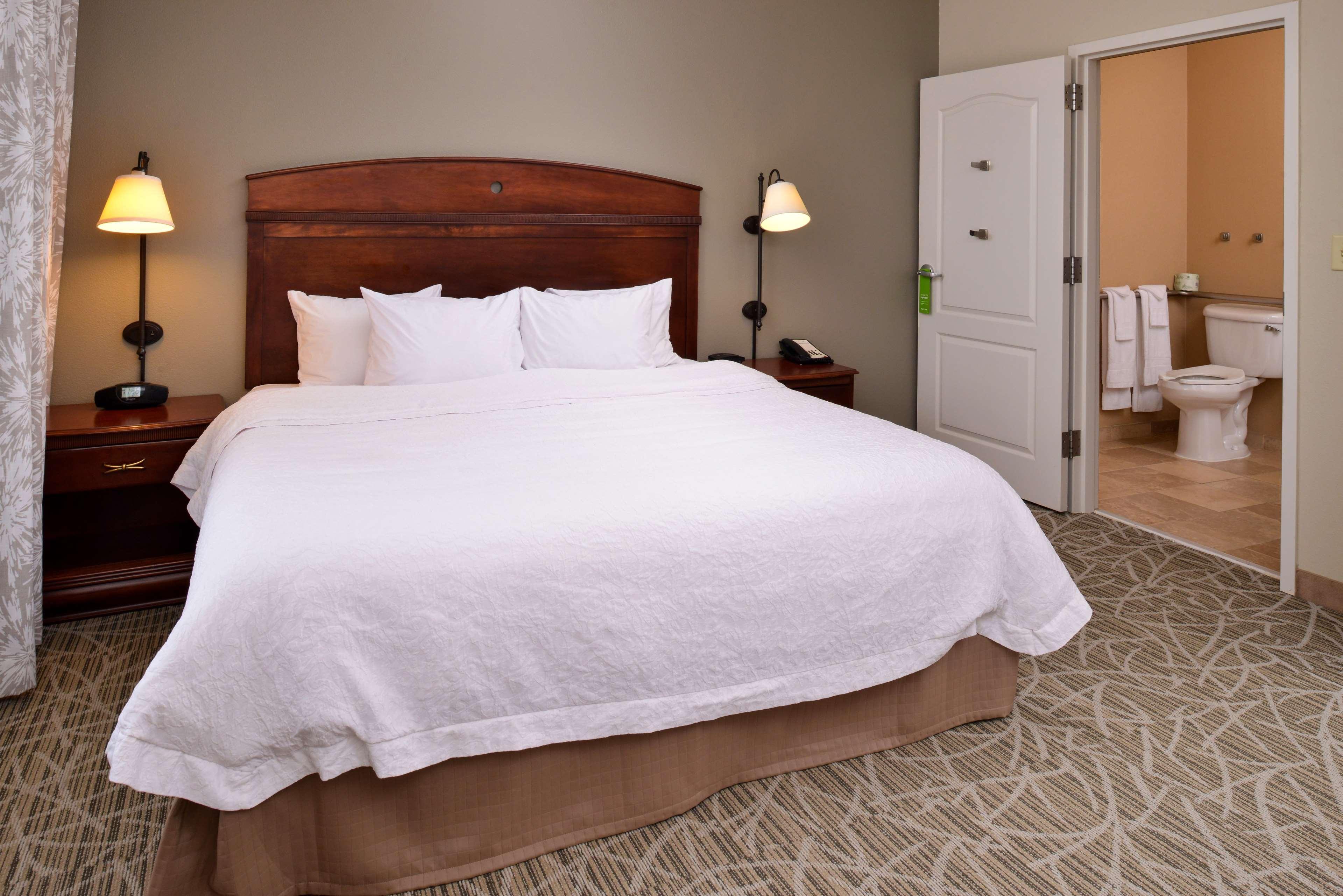 Hampton Inn By Hilton Litchfield Exteriör bild