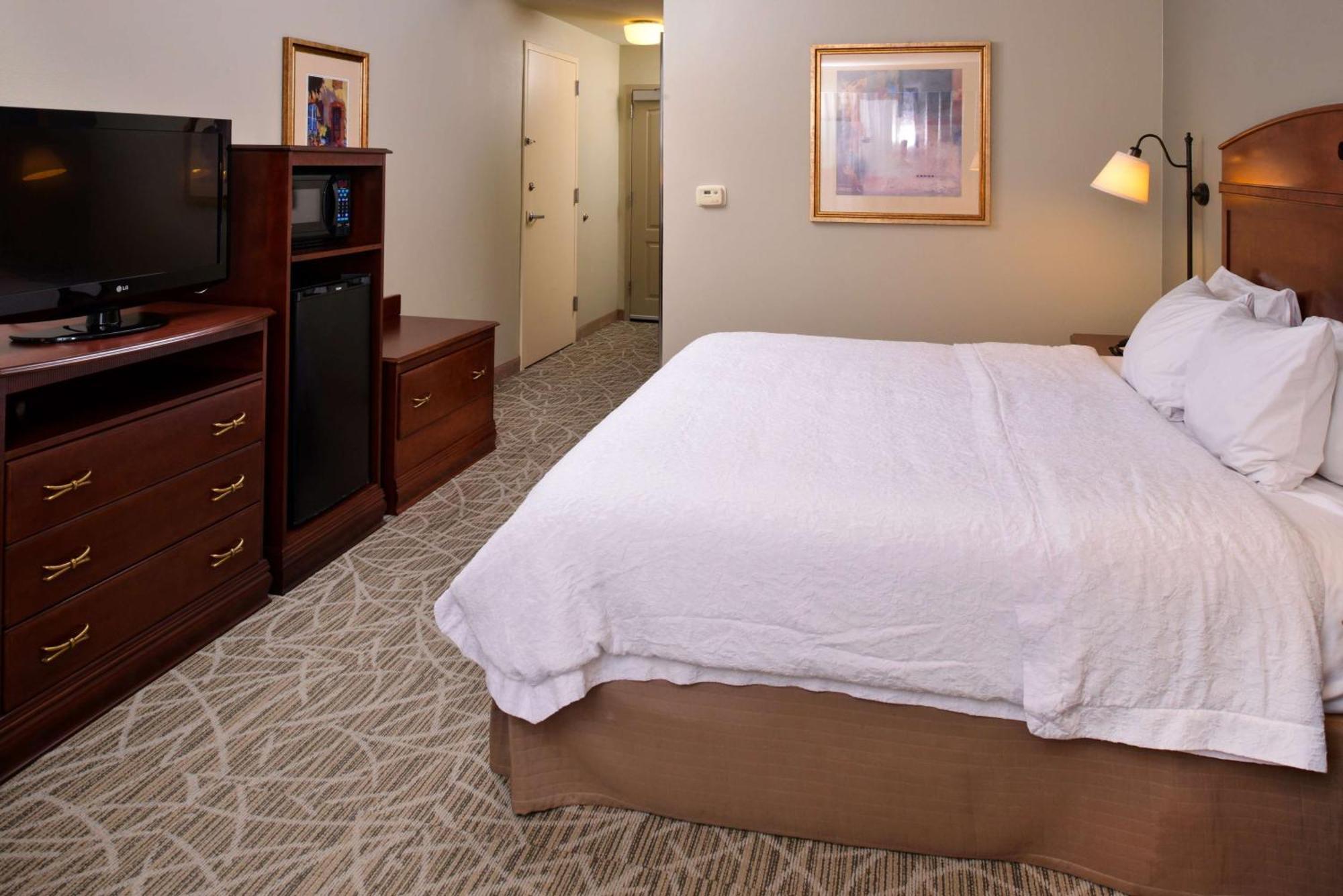 Hampton Inn By Hilton Litchfield Exteriör bild