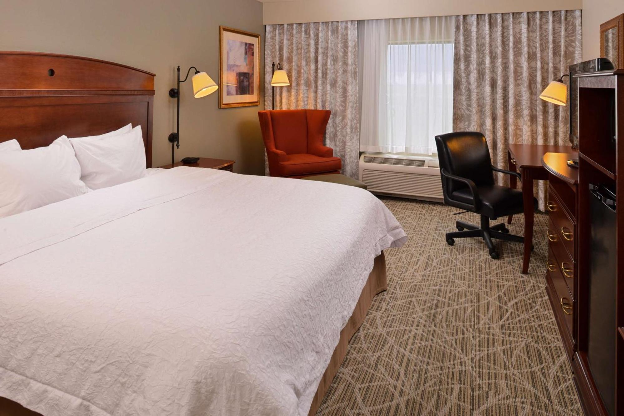 Hampton Inn By Hilton Litchfield Exteriör bild