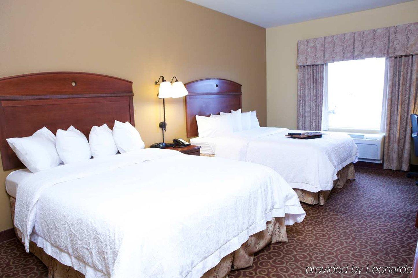 Hampton Inn By Hilton Litchfield Exteriör bild