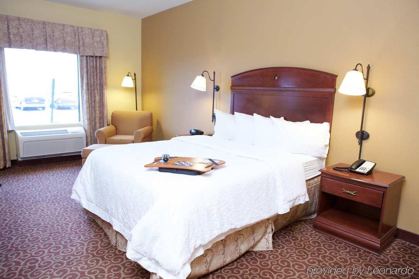 Hampton Inn By Hilton Litchfield Exteriör bild